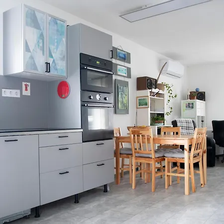 Bandiland Horany Holiday home