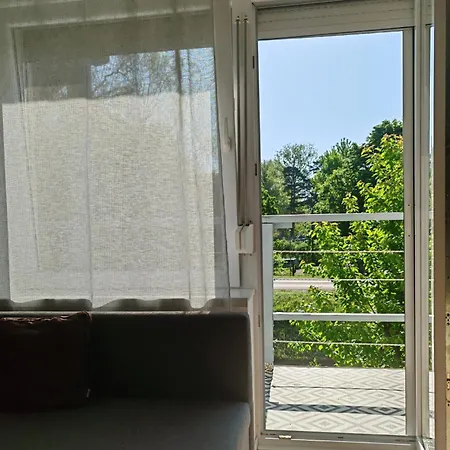 Nyaraló Bandiland Horány Szigetmonostor